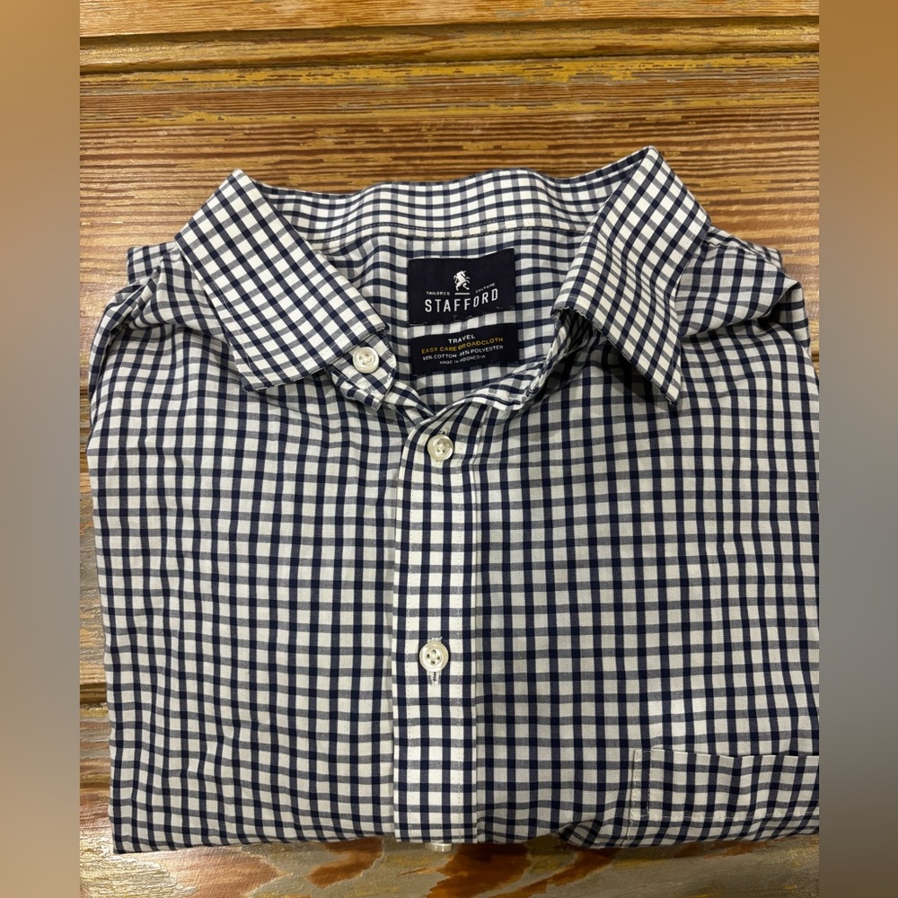 Stafford Men's Navy and White Plaid Shirt